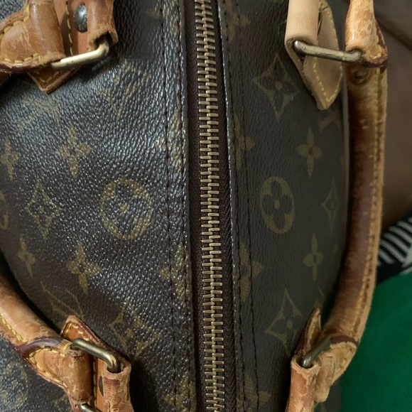 Louis Vuitton Speedy - Picture 9 of 13